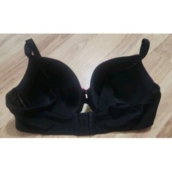 Torrid T-Shirt Bra Size 44D black Pink Hearts Padded Underwire Back Smoothing - Picture 7 of 10